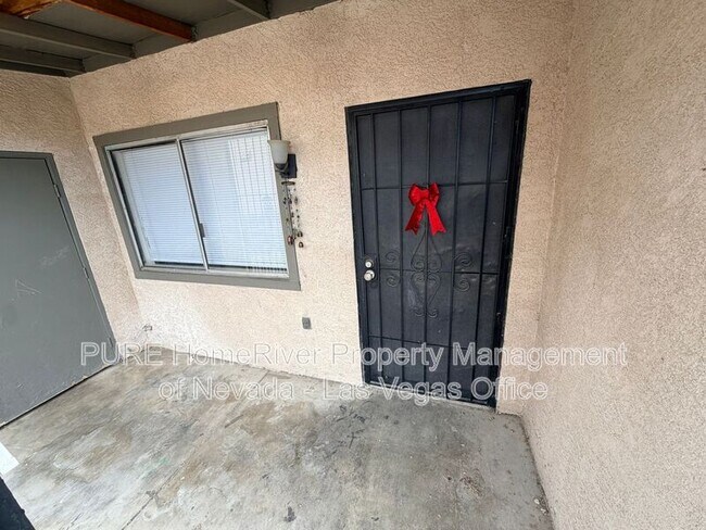 Building Photo - 3503 Rio Robles Dr