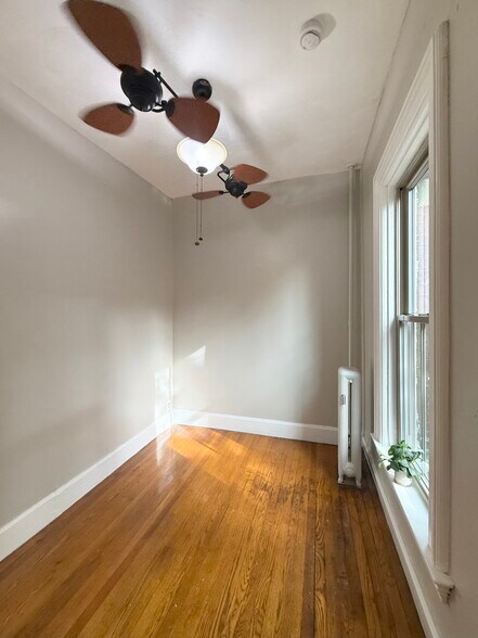 Building Photo - 34 Mattoon St