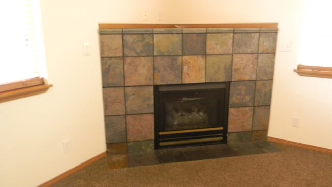 Building Photo - 2nd St Condo (RPM#250)