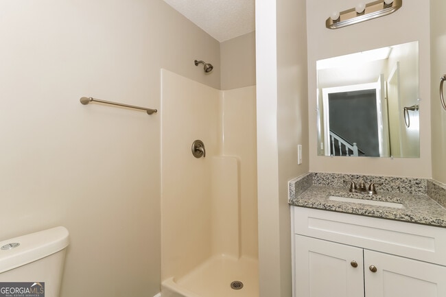 Building Photo - 5319 Creekview Way