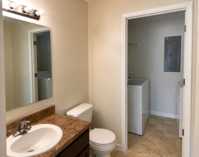 Building Photo - 1820-6 Tryon Drive