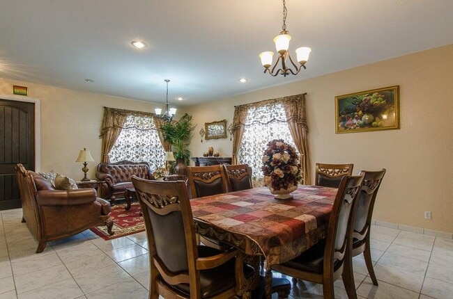 Building Photo - 9095 Indian River Run S