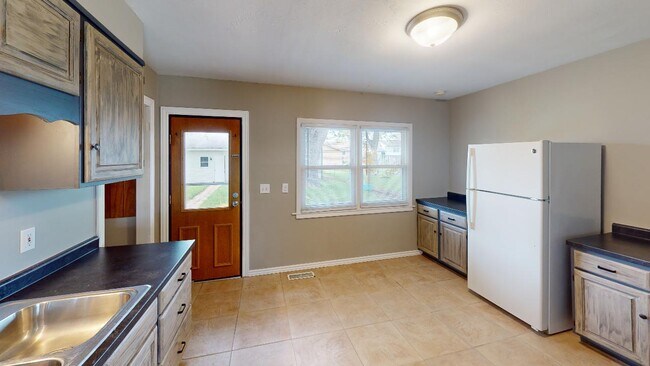 Building Photo - 1501 Bonnie Ave