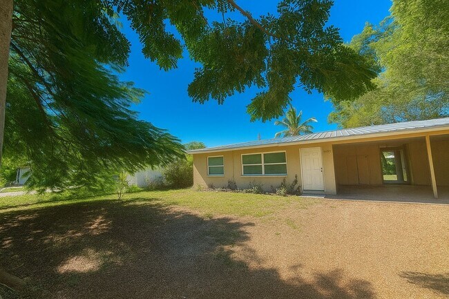 Building Photo - 5440/5444 Eleventh Ave