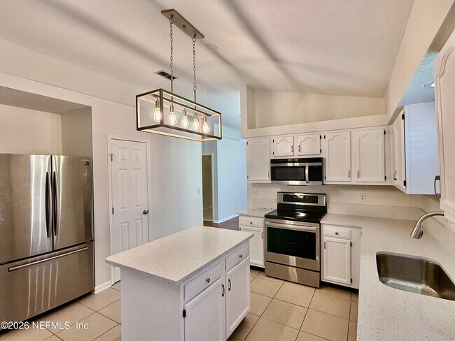 Building Photo - 8796 Chambore Dr
