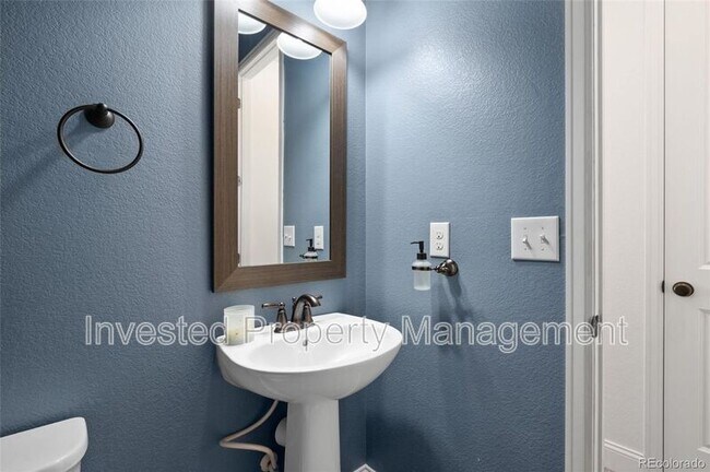 Building Photo - 3061 Low Meadow Blvd