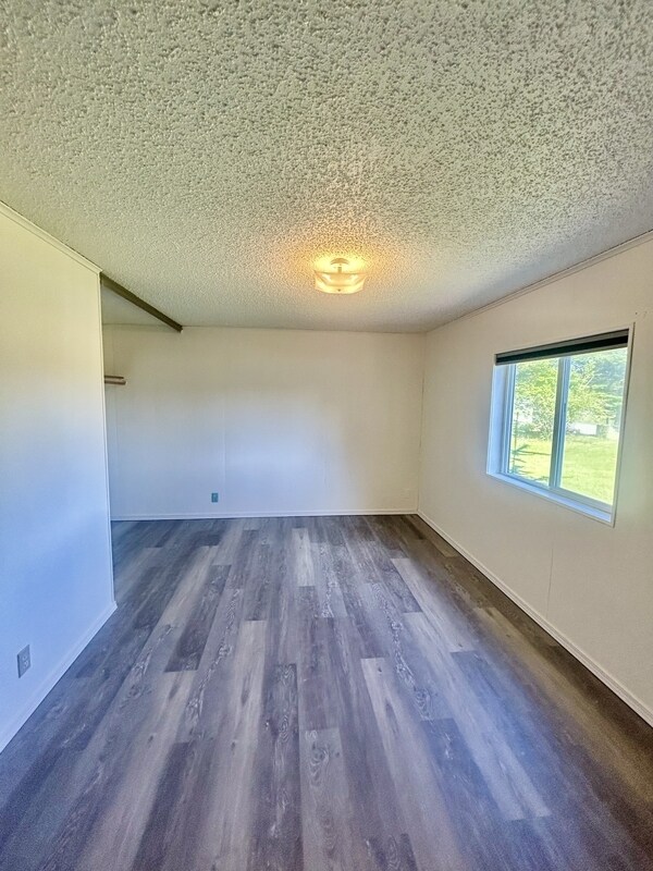 Building Photo - 2453 E 66th Terrace