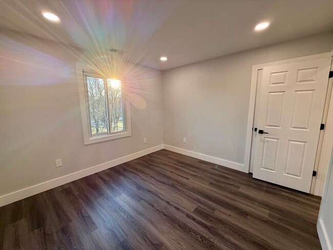 Building Photo - 2613 Ashbrooke Dr