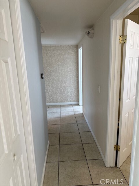 Building Photo - 15841 Rollins Ln