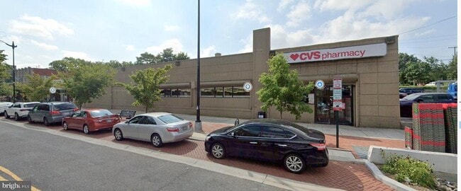 Building Photo - 421 Longfellow St NW