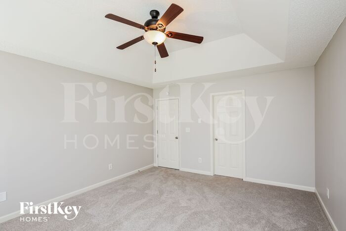 Building Photo - 1412 Red Oak Way
