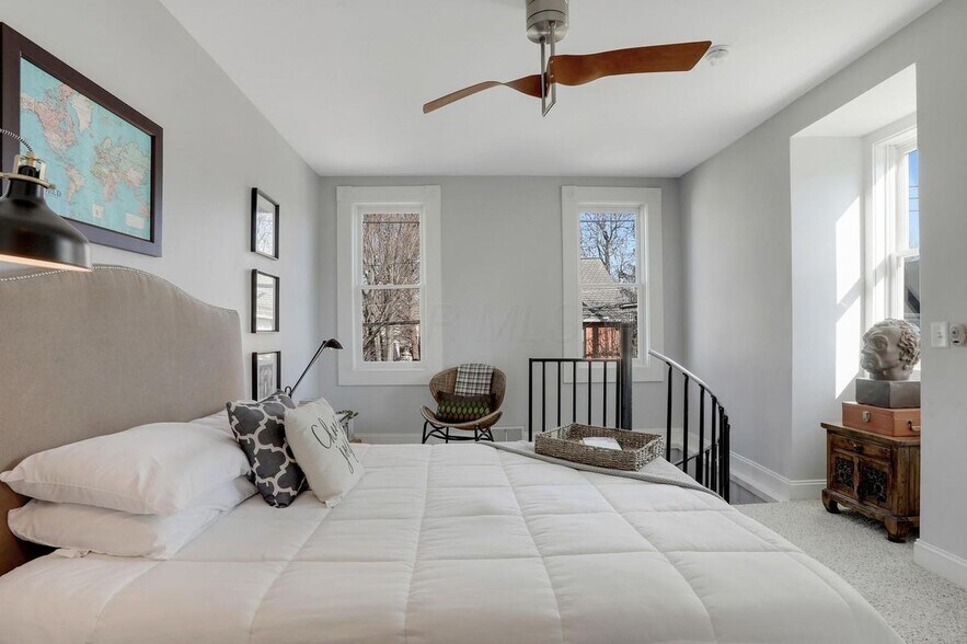 Building Photo - 799 S Lazelle St