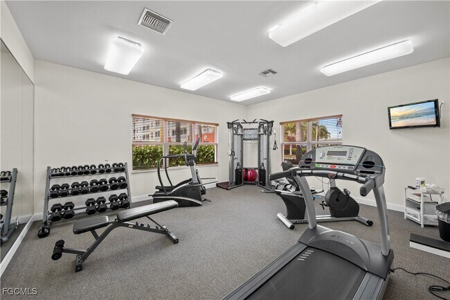 Building Photo - 11041 Gulf Reflections Drive