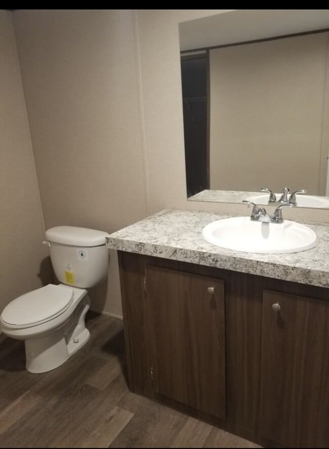 Building Photo - 123 Pintail Ln