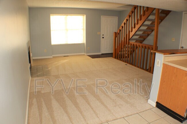 Building Photo - 4968 Silver Bow Dr