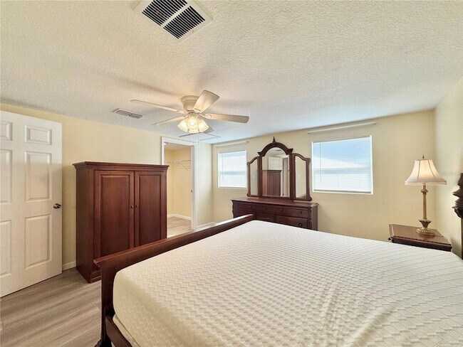 Building Photo - 126 Flamingo Dr