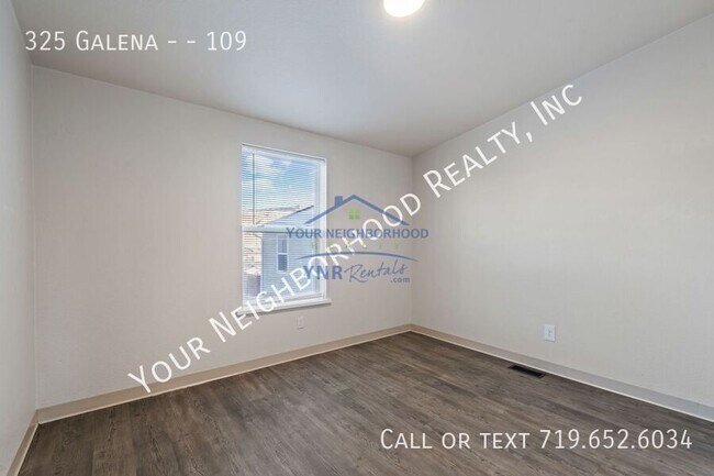 Building Photo - 325 Galena Ave