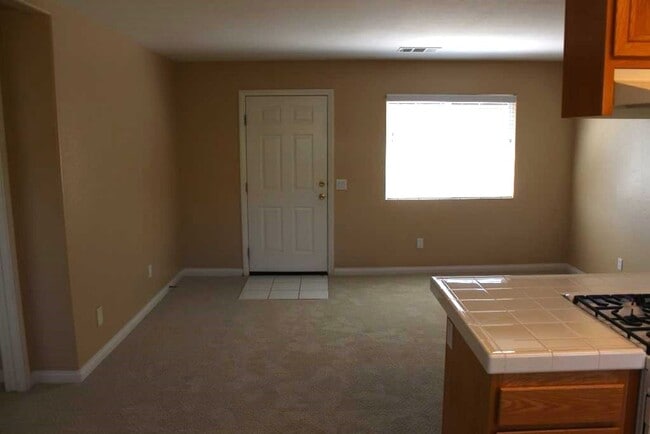 Building Photo - 1Bed/1Bath Apt. (ADU) on Cul-De-Sac in Car...