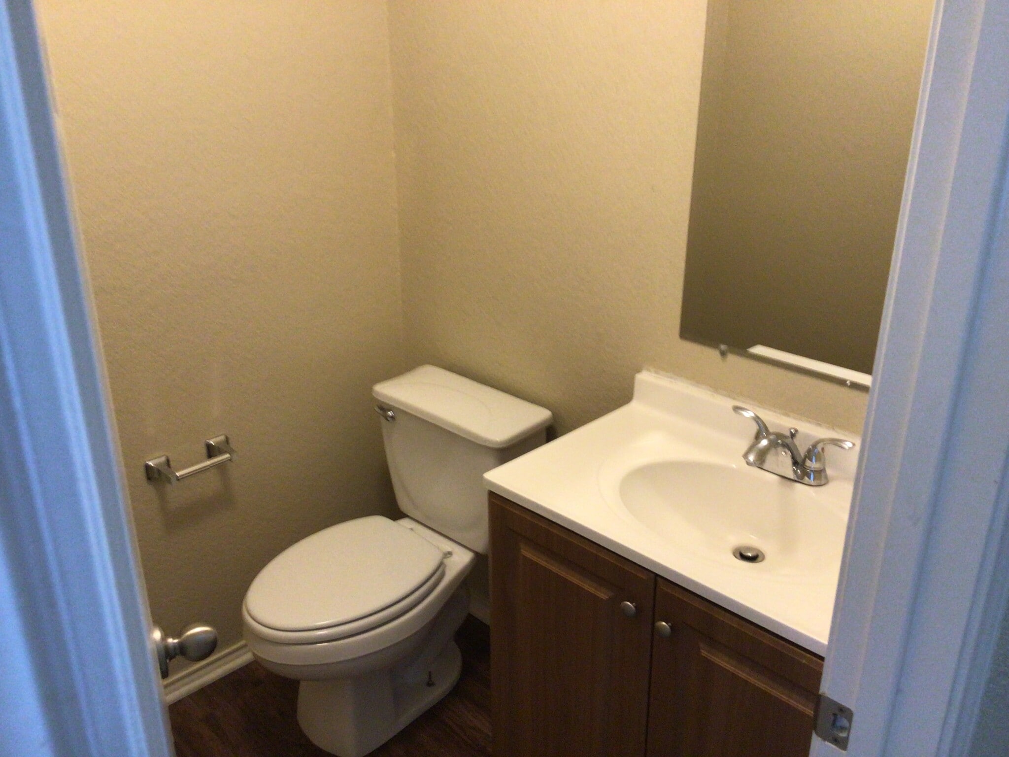 Building Photo - 2623 Basswood Dr