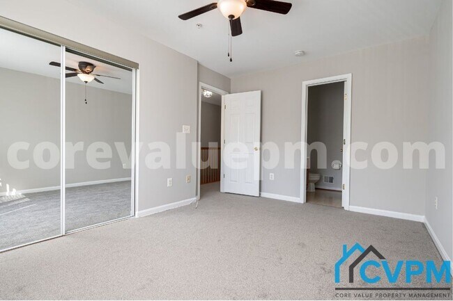 Building Photo - 1691 Fallowfield Ct