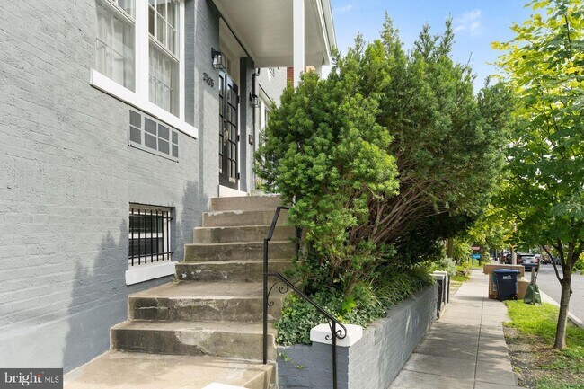 Building Photo - 2325 37th St NW