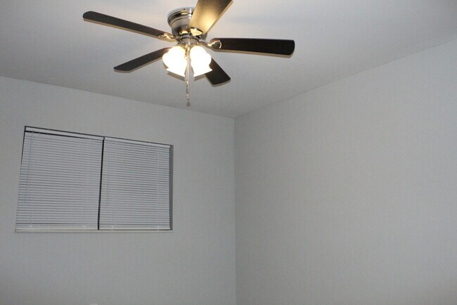 Building Photo - Totally renovated 2-bedroom, 2-full-bath townhome located in West Augusta