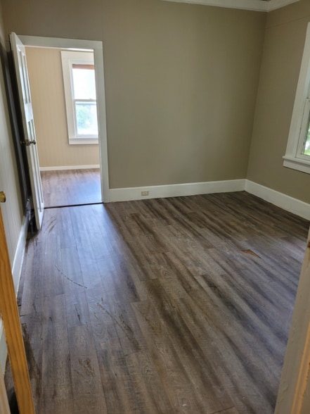 Building Photo - 2200 Dodson Ave