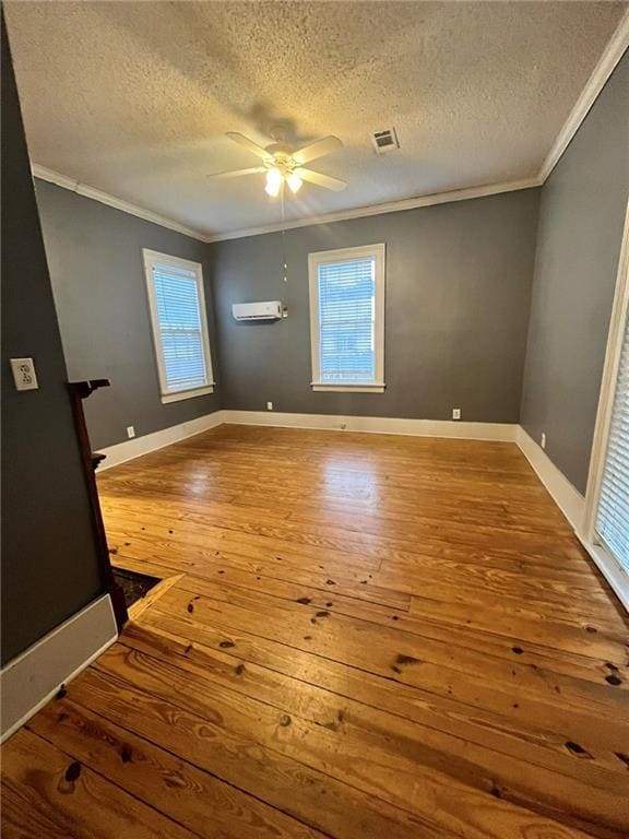 Building Photo - 406 2nd St W