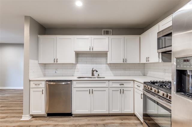 Building Photo - 15909 Archwood Ln