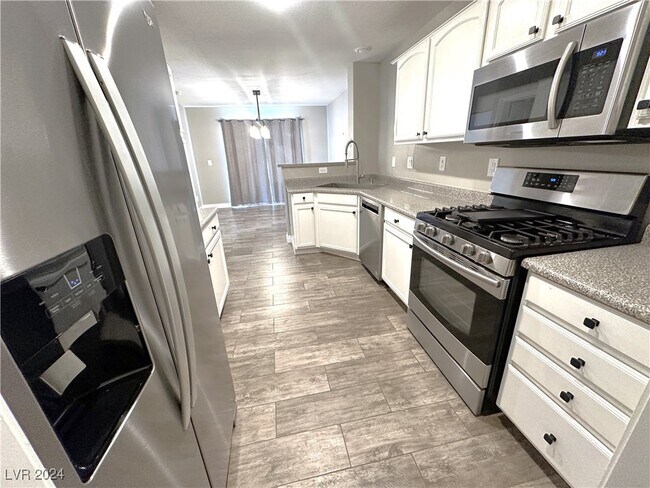 Building Photo - 463 Temple Canyon Pl