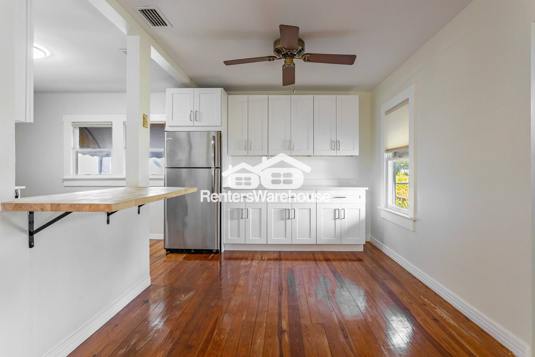 Building Photo - 1008 W Powhatan Ave