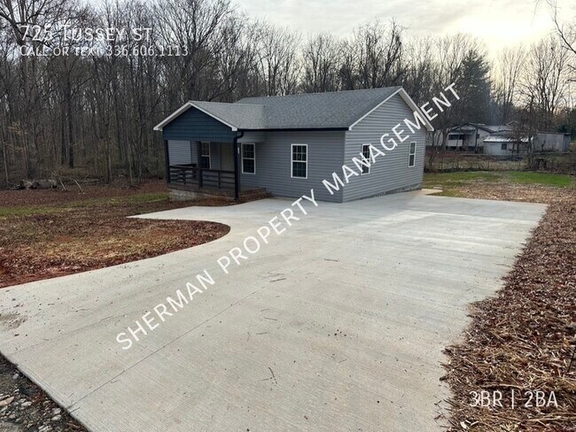 Primary Photo - 725 Tussey St