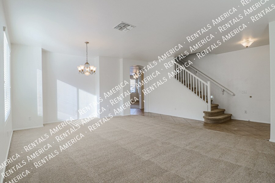 Building Photo - 14332 W Crocus Dr