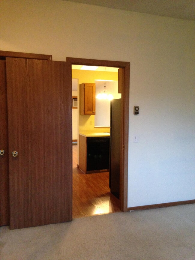 Building Photo - 17490 Pond Cir