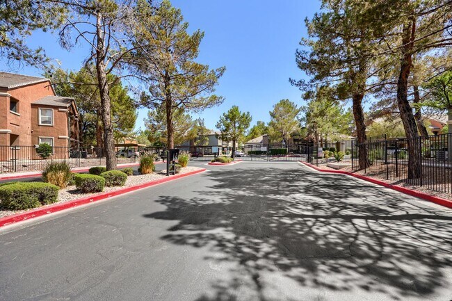Building Photo - 555 E Silverado Ranch Blvd