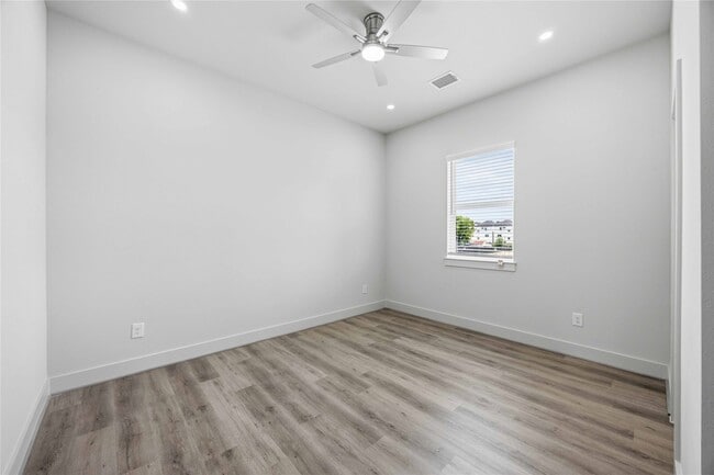 Building Photo - 4606 Indie Hts Ln