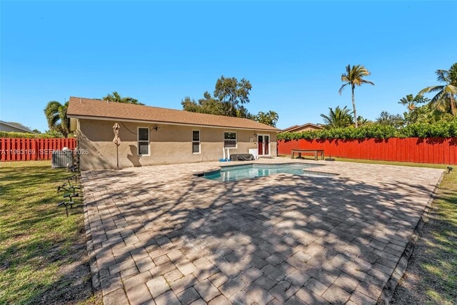 Building Photo - 3802 NW 1st Pl