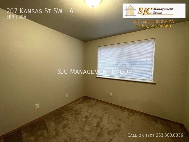 Building Photo - 207 Kansas St SW