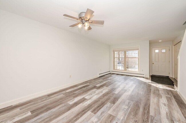 Building Photo - 75 Woodland