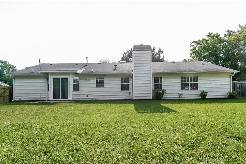 Building Photo - 65 Mallie Ct