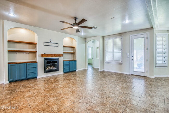Building Photo - 13401 Emerald Pond Dr