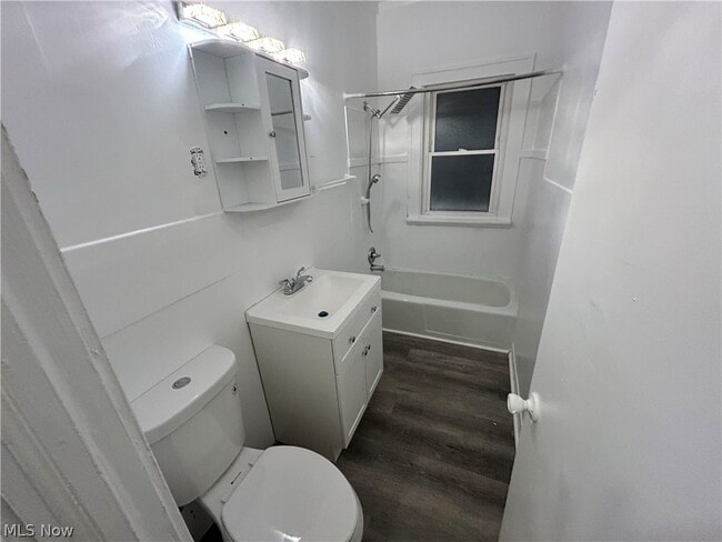 Building Photo - 2232 W 103rd St