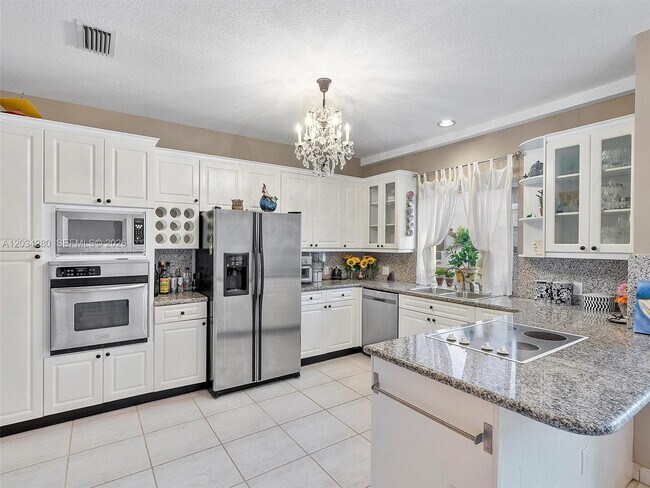 Building Photo - 21399 Marina Cove Cir