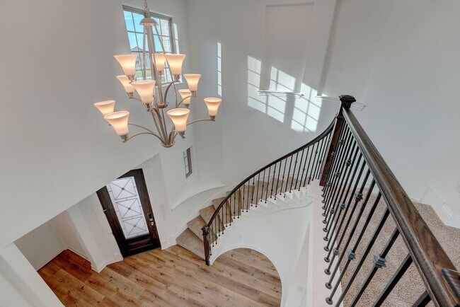 Building Photo - Must See 5 Bed 4.5 Bath in Northlake