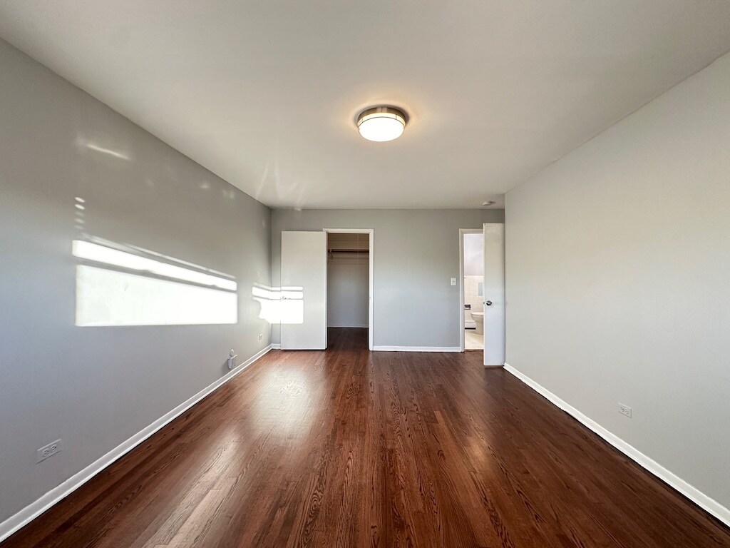 Building Photo - 8644 Skokie Blvd
