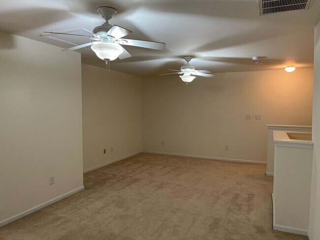 Building Photo - 4257 Falcon Creek Dr