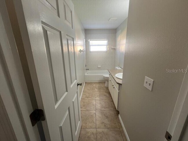Building Photo - 30936 Burleigh Dr