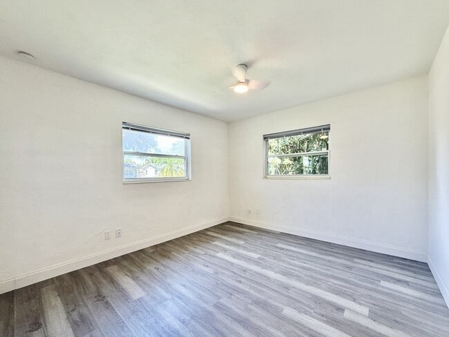Building Photo - 4426 4th Ave N