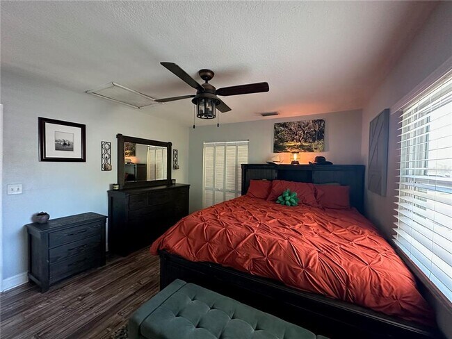 Building Photo - 4517 Groveland Ave