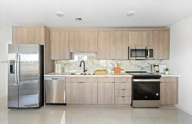 Building Photo - 26130 SW 145th Ave